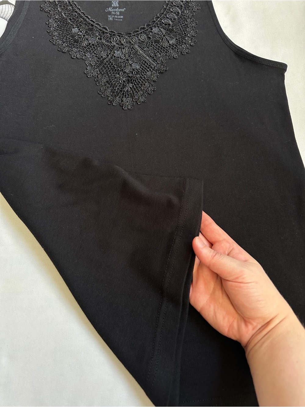 3/50$Black Women's Lace-Trim Tank Top - Picture 10 of 13